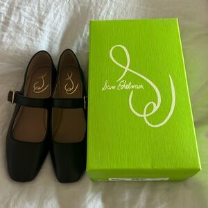 NWT Sam Edelman black Maryjane leather flats